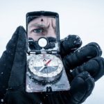 脳は嘘をつく、針は嘘をつかない。ホワイトアウトで「磁北」を信じる論理