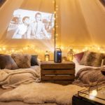 森の中の映画館。Anker Nebula Capsule 3 で過ごす、魔法の夜